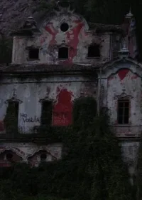 Căn Nhà Ác Mộng